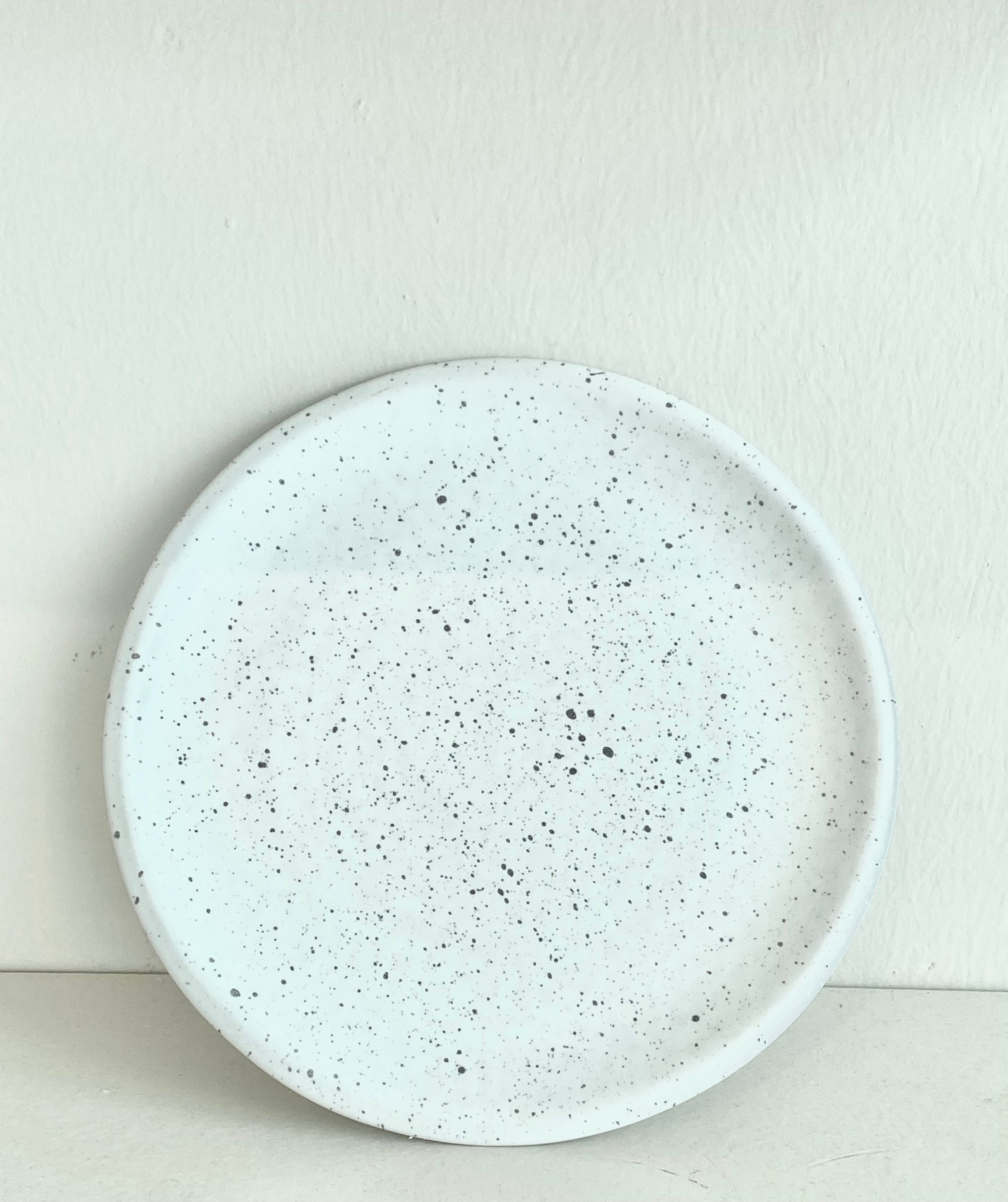 Speckled serving plate